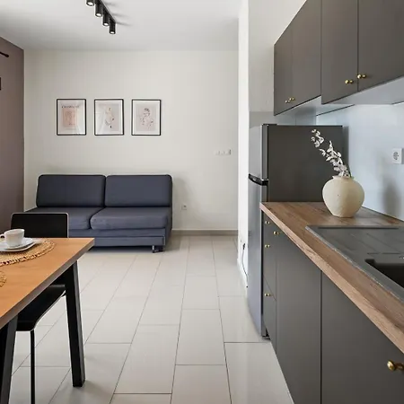 Iris *