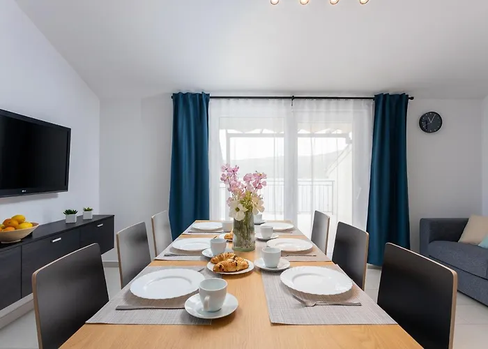 아파트 Iris 산책길